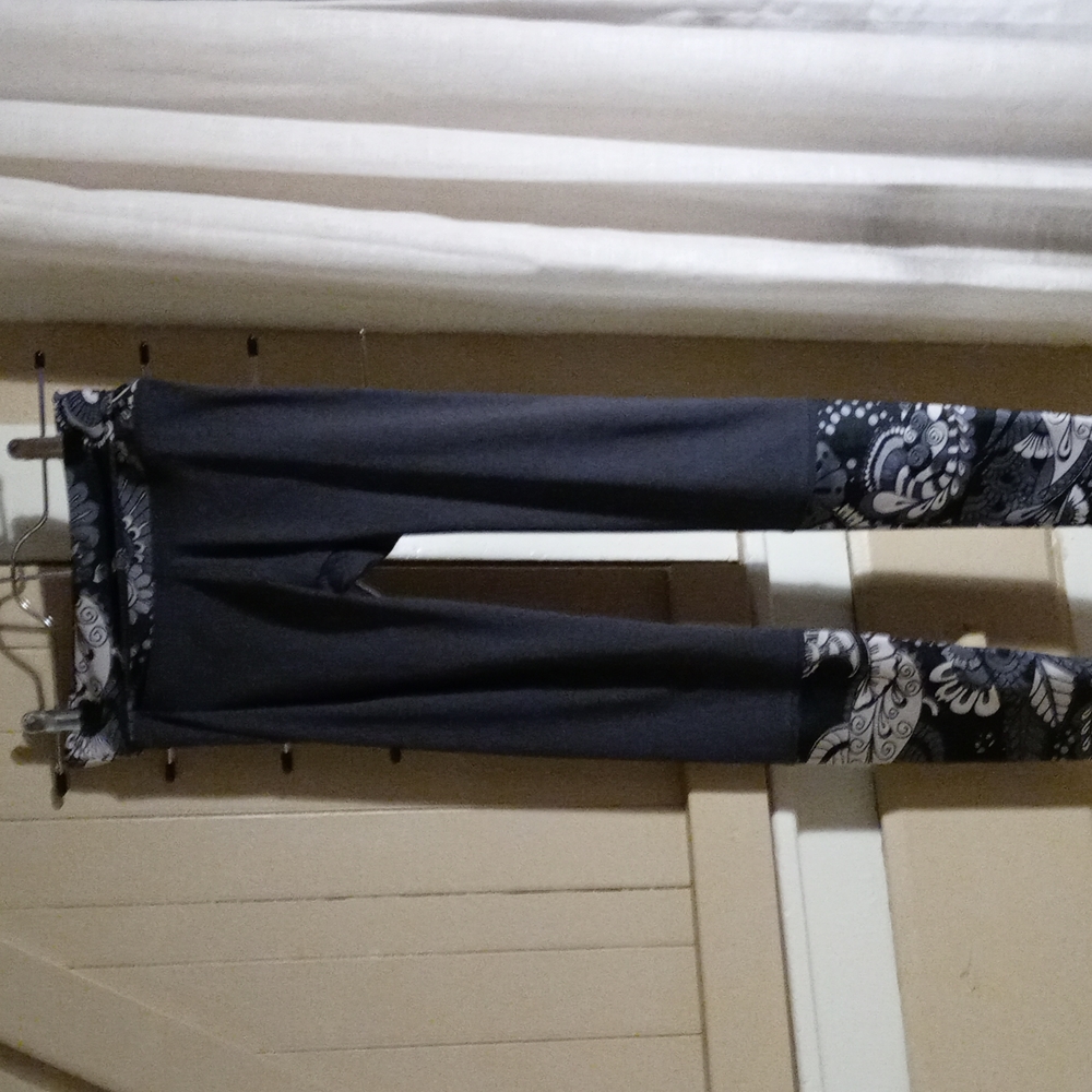 Like new yoga pants Size XS